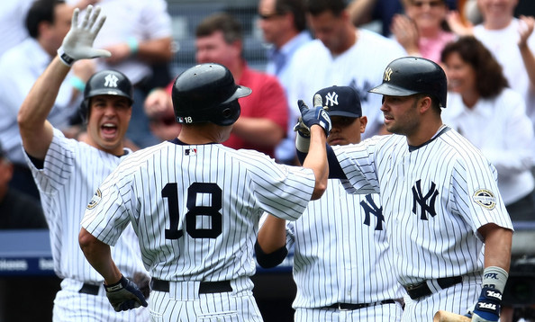 Bleeding Yankee Blue: NO NAMES ON YANKEE JERSEYS: TRADITION OR