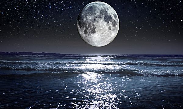 The Best Time to See the November 14 Supermoon in Puerto Vallarta