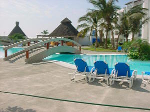 FLAMINGOS BEACH & GOLF
