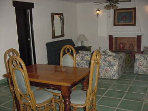 FLAMINGOS SUITES