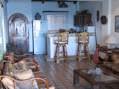 LOS MUERTOS BEACH PENTHOUSE
